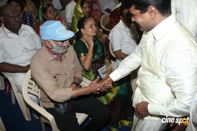 Kayalvizhi And Actor Seeman Marriage Photos