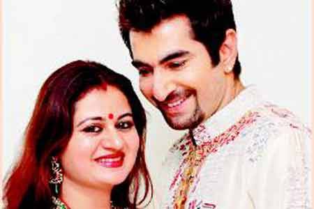 Bengali Actor Jeet And Mohana Ratlani Wedding Photos