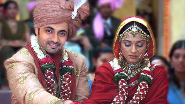 Amrita Rao And RJ Anmol Got Married