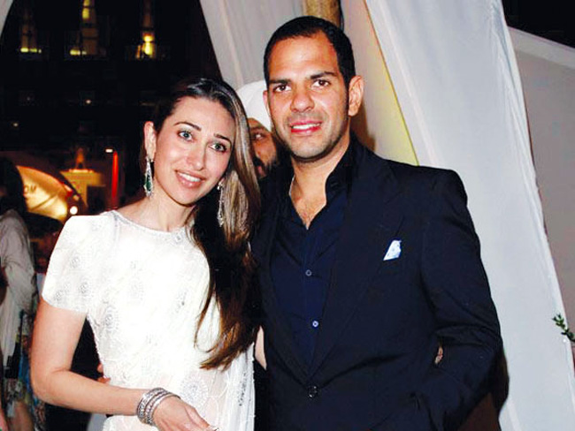 Karisma Kapoor Withdraws Divorce Petition On Mutual Consent