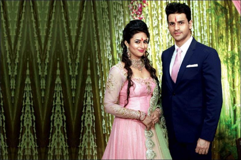 Vivek Dahiya And Divyanka Tripathi Engagement Photos